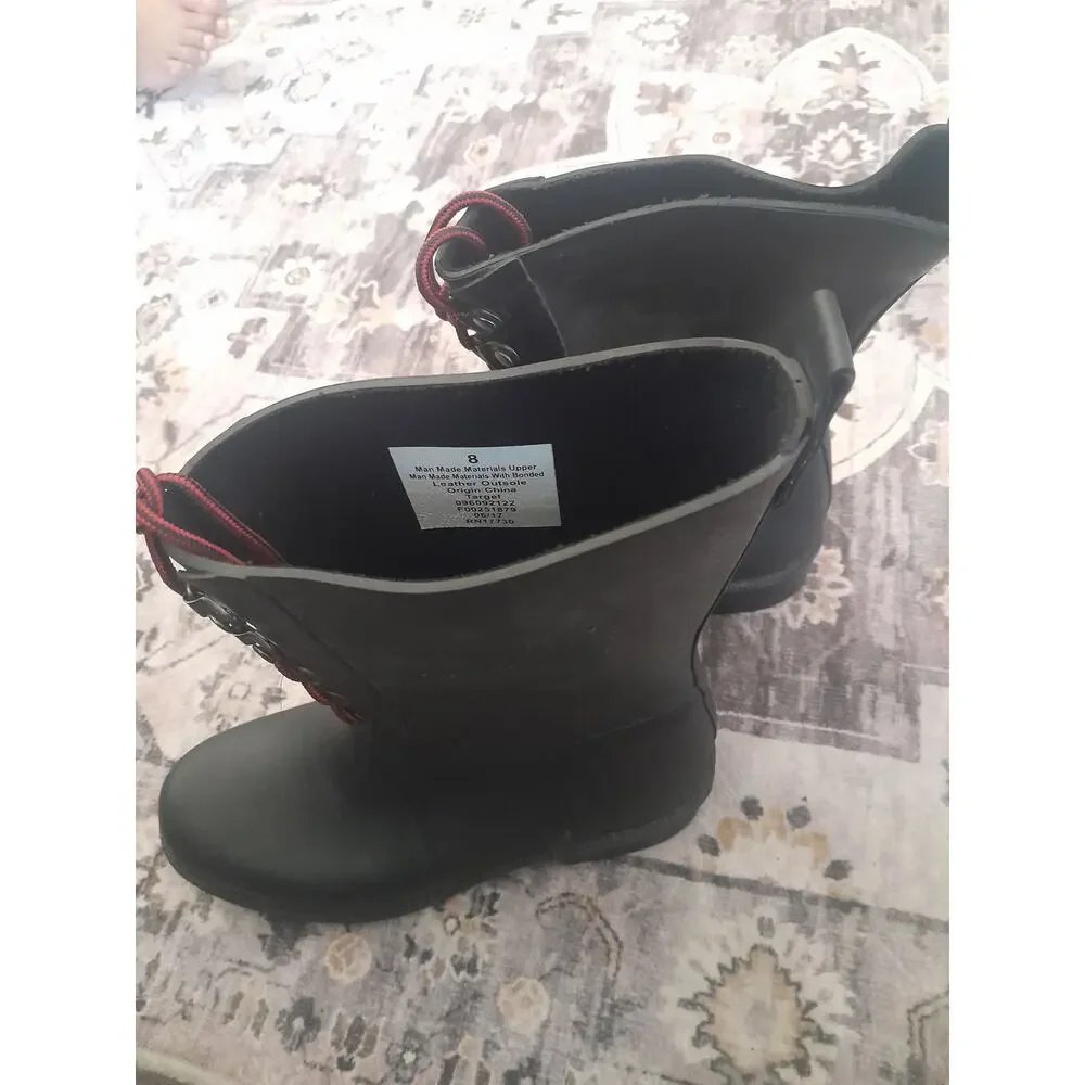 MERONA BLACK BOOTS WITH RED SHOE LACES SIZE 8